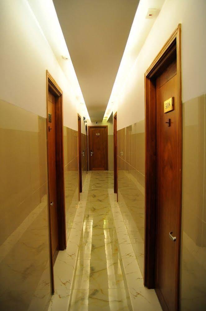 Art Deluxe Hotel Нячанг Екстер'єр фото